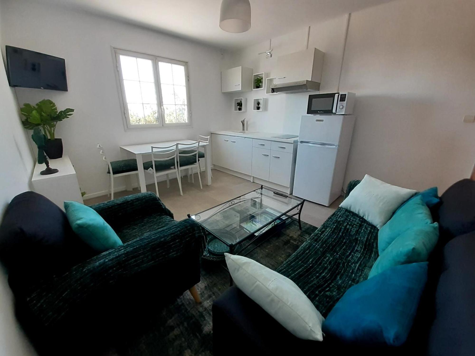 Joli Appartement, Piscine, Jacuzzi Sainte-Suzanne 外观 照片